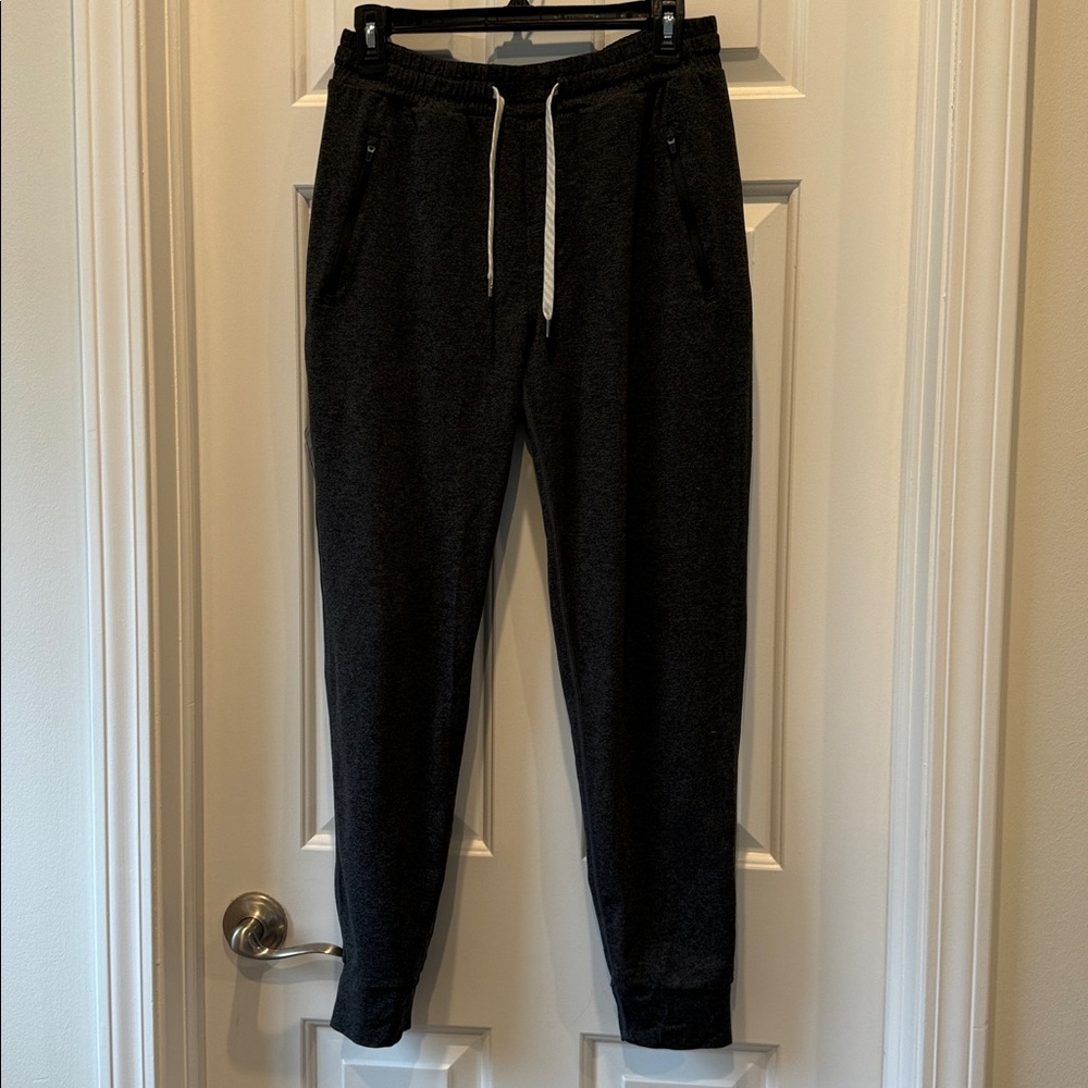 Vuori men’s Ponto Performance Jogger charcoal grey size medium - Picture 3 of 8